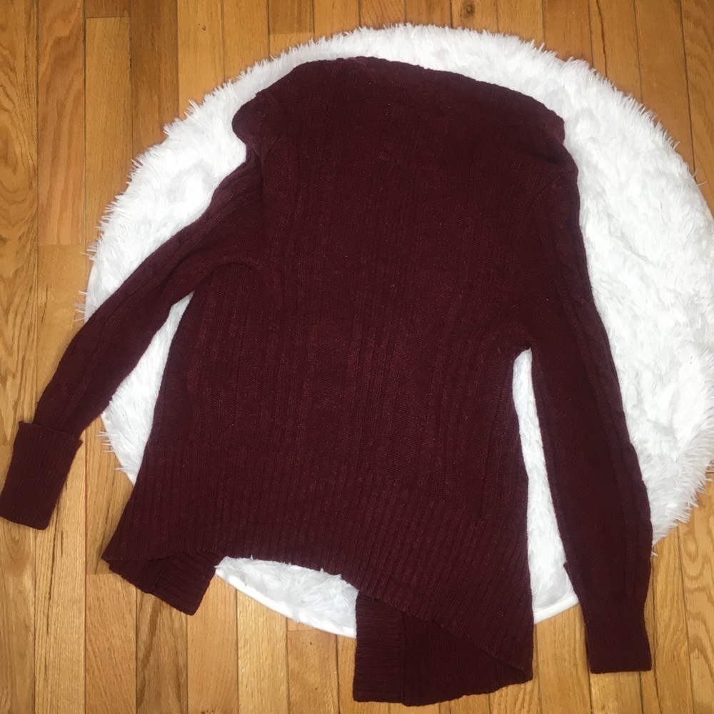 ❌SOLD❌ Hollister Burgundy Cable Knit Cardigan - Picture 2 of 8